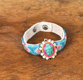 Ibiza-Look Bracelet am S&euml;lwer-Look mat turquoise Buddha (1 Stk.)
