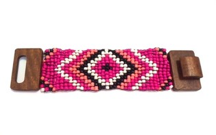 Azteken Holzarmband mat Verschluss Fuchsia (1 Stk.)