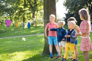BS BUITENSPEEL &ndash; D&Eacute;IERENARSCH-WERPSPILL AUS HOLZ (2 Stk.)