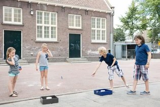 BS Groussen Toss Worfspill - Holz Spillsaachen fir dobaussen (1 Stck.)
