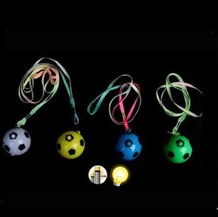 Liichtend LED Fussball-Unh&auml;nger fir d'Hals (48 Stk.)
