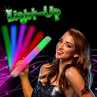 LED Foam Sticks - M&eacute;ifaarweg Party Staff am Display (24 St.)